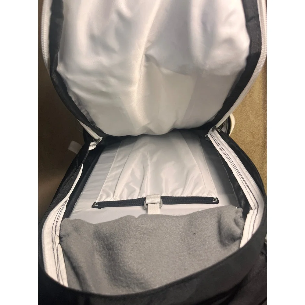Columbia Bugaboo Ranger 11L Backpack Black White Technical Hiking Daypack